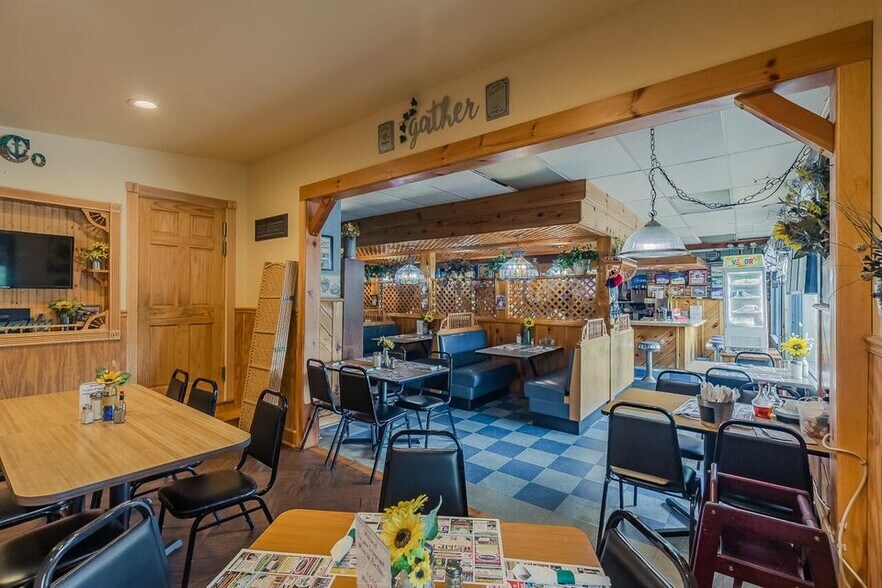 More Photos Of 1 William St, Hagaman Restaurant For Sale