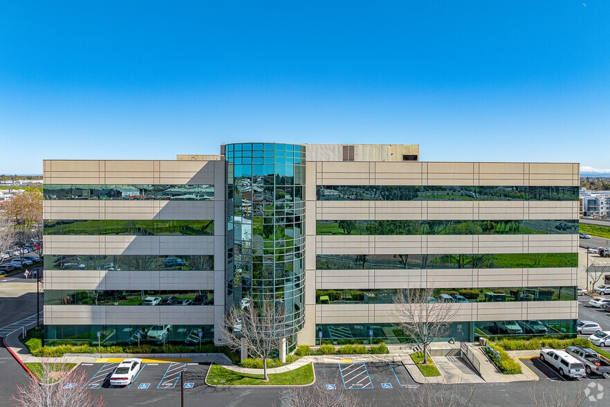 More Photos Of 2180 Harvard St, Sacramento Office For Lease