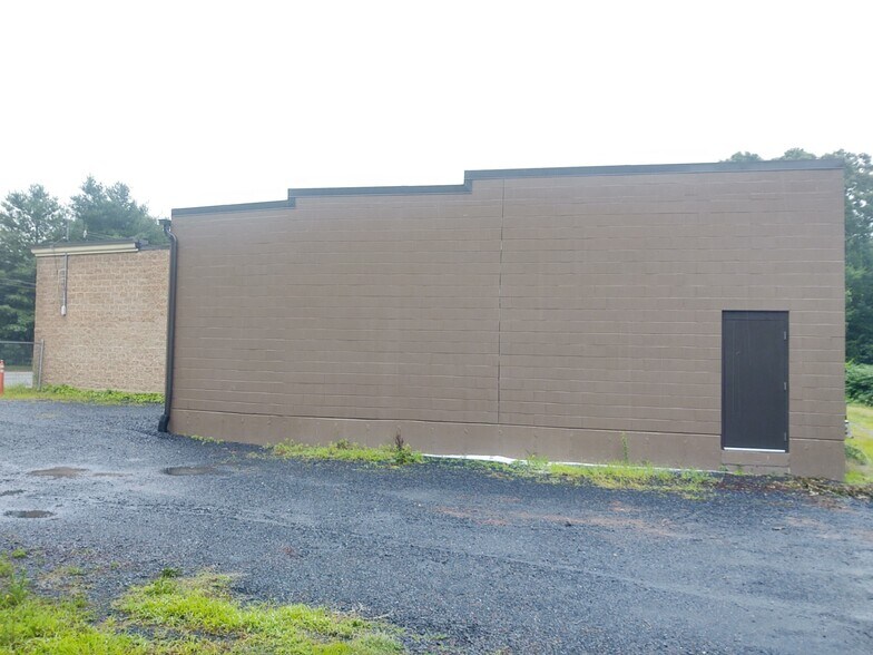 More Photos Of 157 Tremont St, Rehoboth Manufacturing For Sale