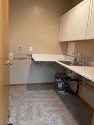 More Photos Of 10456-10464 S Redwood Rd, South Jordan Medical For Lease