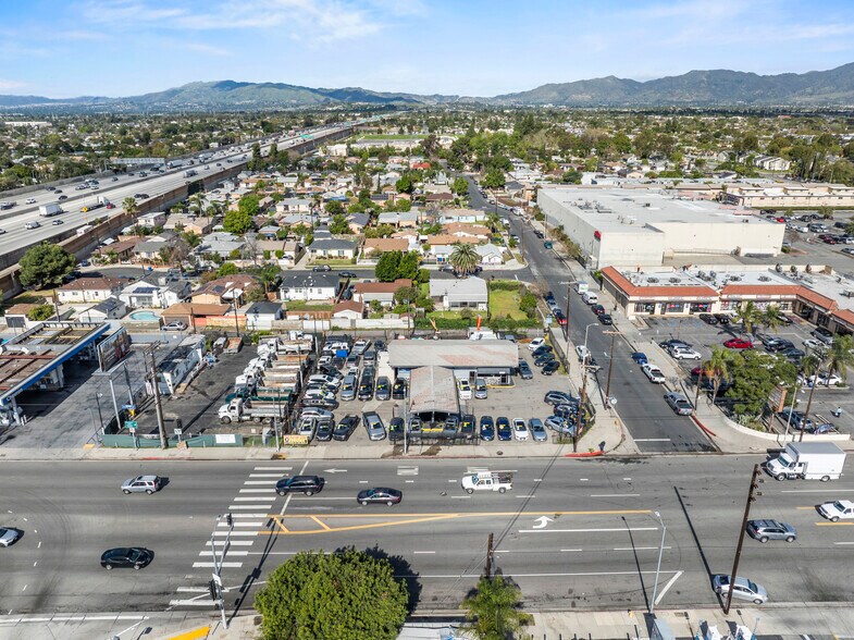 More Photos Of 13235-13243 Osborne St, Arleta Land For Lease