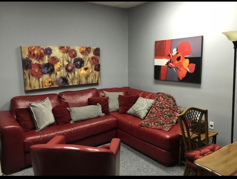 More Photos Of 2627 NE 203rd St, Aventura Office For Lease