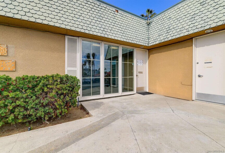 More Photos Of 4116-4120 W Point Loma Blvd, San Diego Medical For Lease