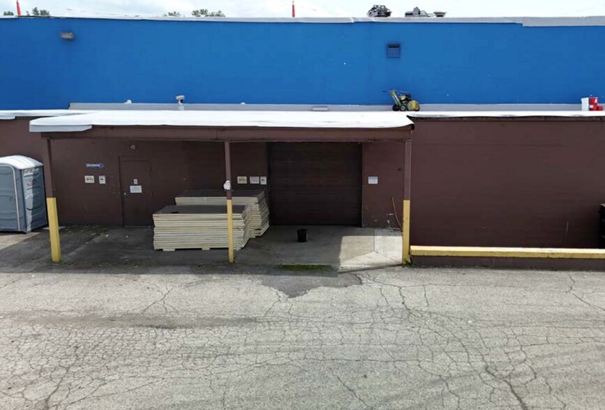 More Photos Of 4680 Caprice Dr, Middletown Industrial For Sale