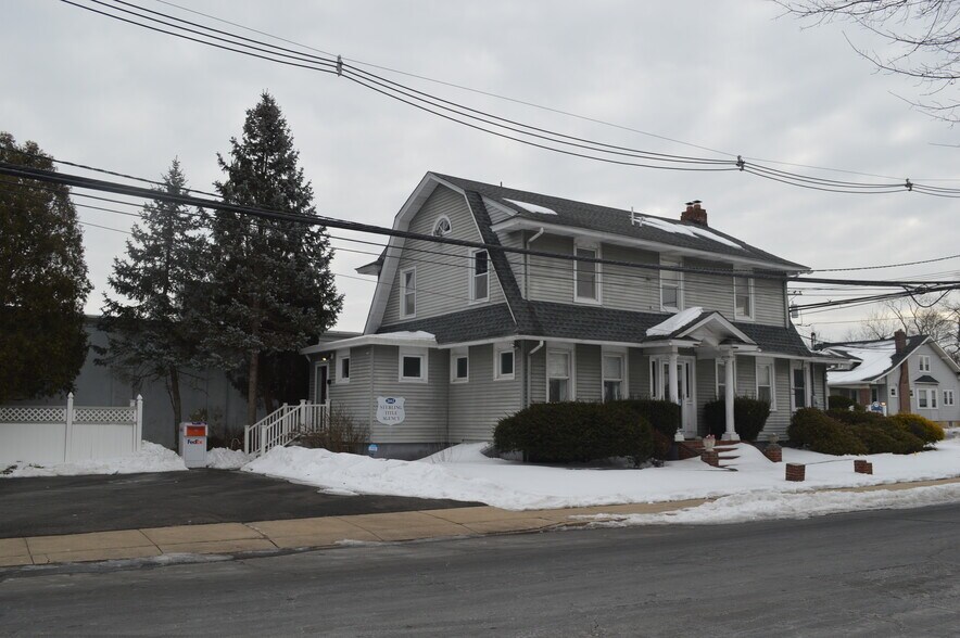 More Photos Of 2662 Nottingham Way, Trenton Office For Sale