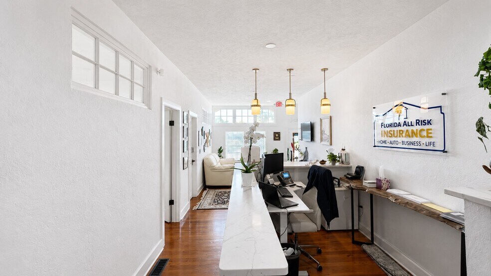 More Photos Of 7024 Central Ave, Saint Petersburg Medical For Lease