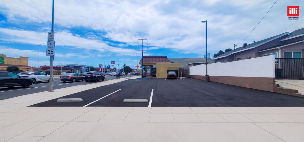 More Photos Of 909 W Pacific Coast Hwy, Wilmington Restaurant For Lease