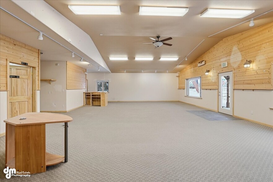 More Photos Of 32630 June Dr, Sterling Storefront For Sale