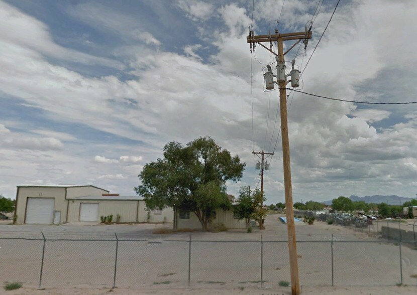 More Photos Of 200 O T Smith Rd, Tornillo Warehouse For Sale