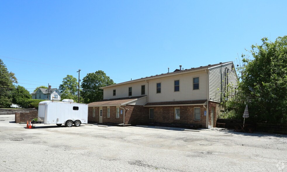 More Photos Of 349-359 W Central Ave, Delaware Medical For Sale