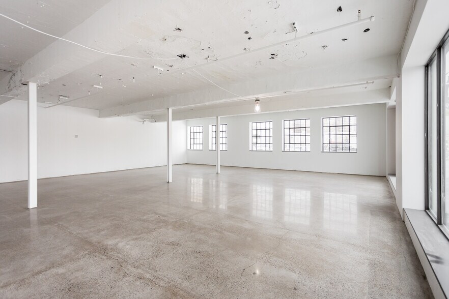 More Photos Of 6001 Cass Ave, Detroit Office For Lease