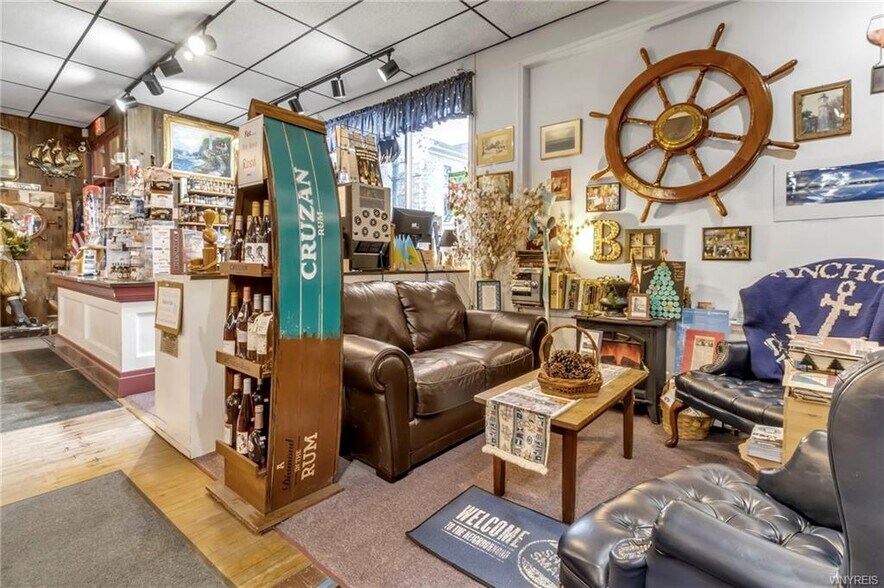 More Photos Of 113 Lockport St, Youngstown General Retail For Sale