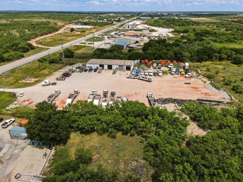 More Photos Of 2895 E US Highway 80, Abilene Warehouse For Lease
