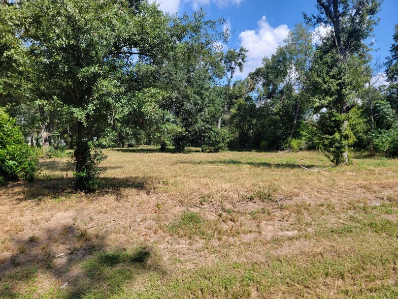 More Photos Of 0 11th St, Katy Land For Sale