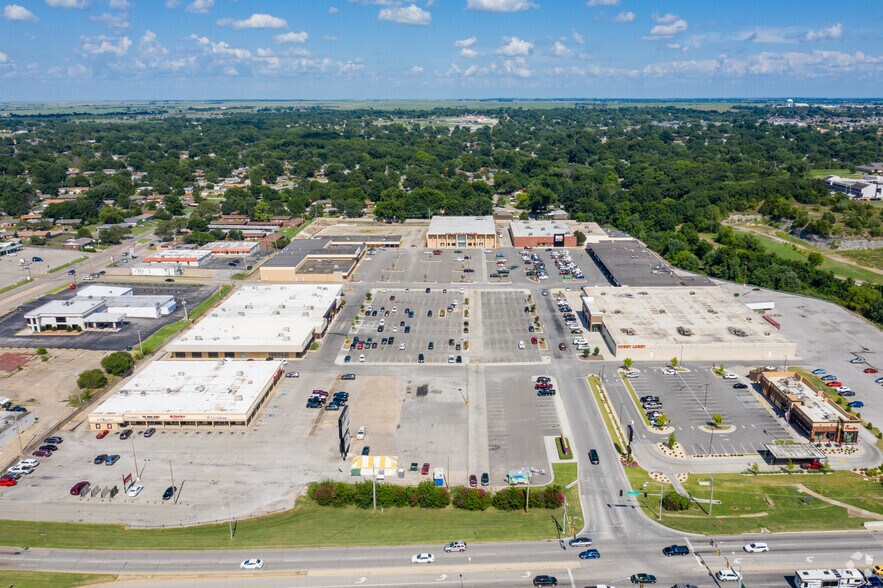 More Photos Of 534-598 SE Washington Blvd, Bartlesville Unknown For Lease