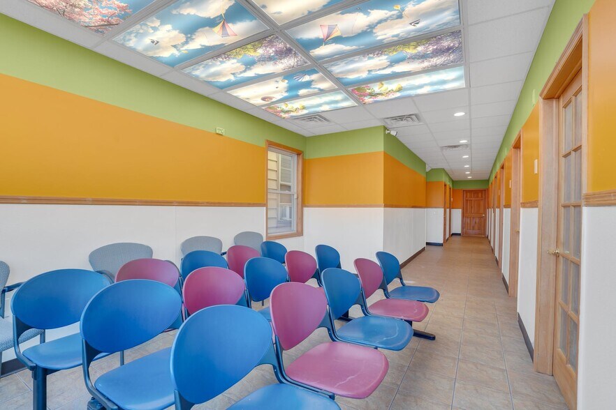 More Photos Of 5405 Bergenline Ave, West New York Storefront Retail Office For Lease