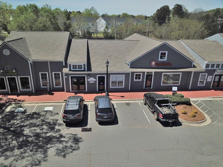 More Photos Of 10917 Black Dog Ln, Charlotte Office For Lease