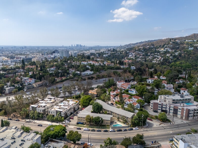 More Photos Of 2131 N Cahuenga Blvd, Los Angeles Apartments For Sale