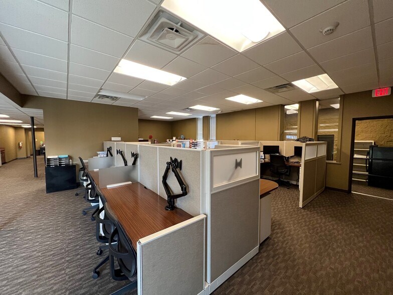 More Photos Of 3930 Western Ave, Knoxville Office For Sale