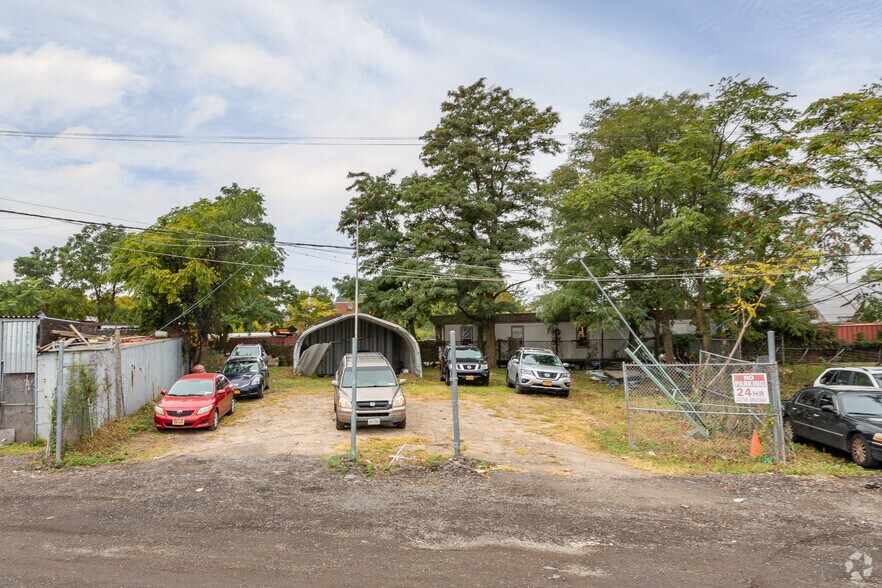 More Photos Of 2124 Mill Ave, Brooklyn Land For Lease