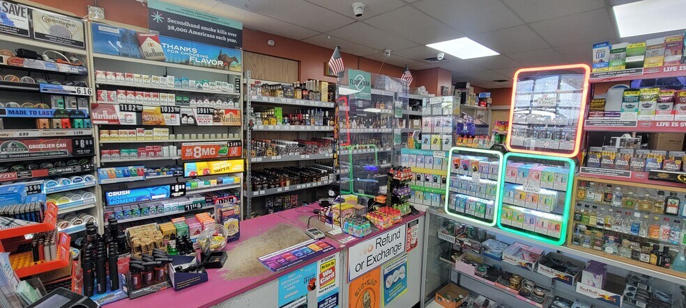 More Photos Of 2210 5th St, Elko Service Station For Sale