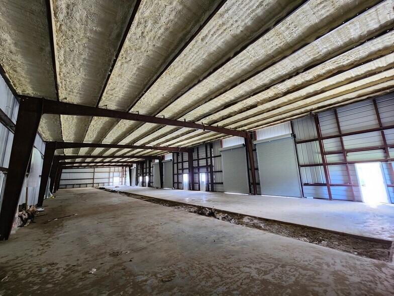 More Photos Of 12021 Bedford st, Houston Unknown For Lease
