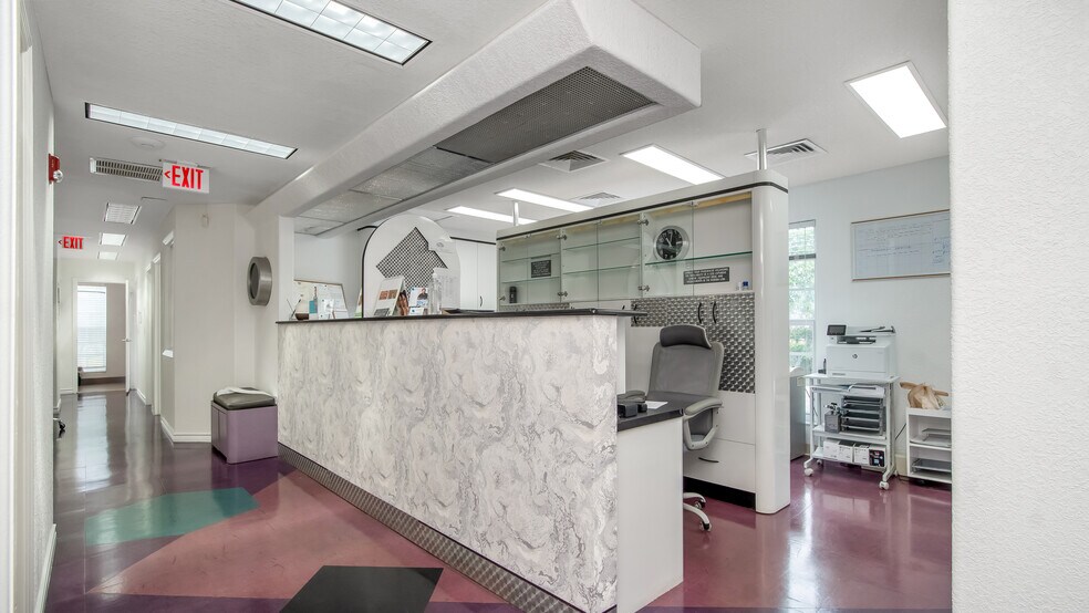More Photos Of 7777 N University Dr, Tamarac Medical For Sale
