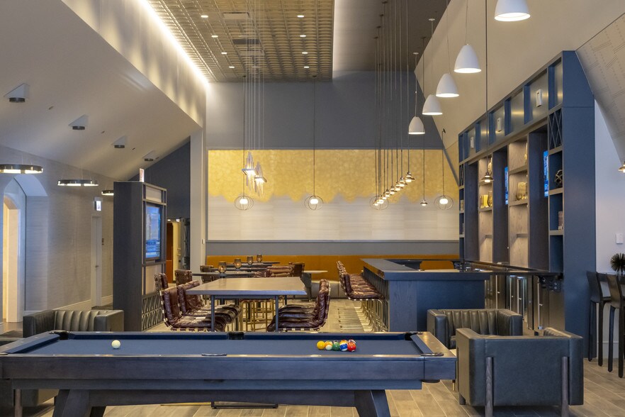 More Photos Of 190 S La Salle St, Chicago Office For Lease