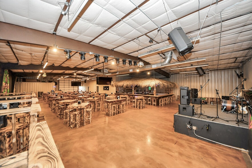 More Photos Of 11730 Aldine Westfield Rd, Houston Warehouse For Sale