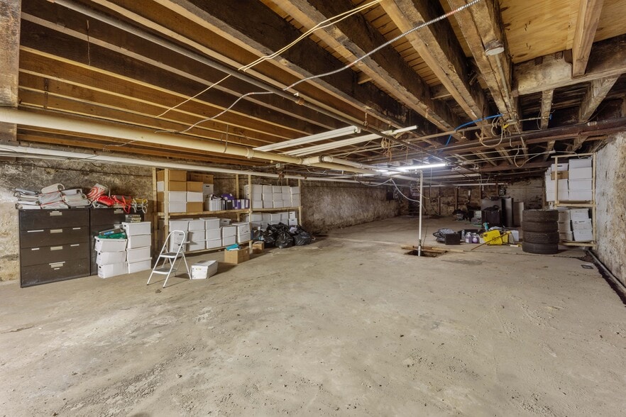More Photos Of 4729 White Plains Rd, Bronx Storefront For Lease
