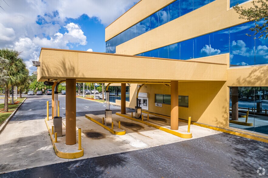 More Photos Of 6499 NW Powerline Rd, Fort Lauderdale Office For Lease