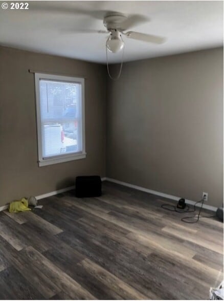 More Photos Of 230 NW Main St, Winston Trailer Camper Park For Sale