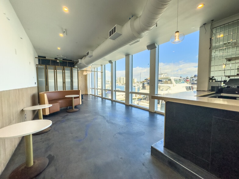 More Photos Of 2406 Newport Blvd, Newport Beach Restaurant For Lease