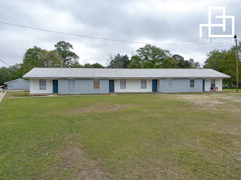 More Photos Of 156 Patterson St, Atmore Apartments For Sale