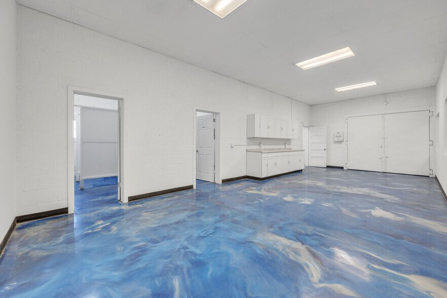 More Photos Of 525 E Railroad Ave, Keenesburg Warehouse For Lease