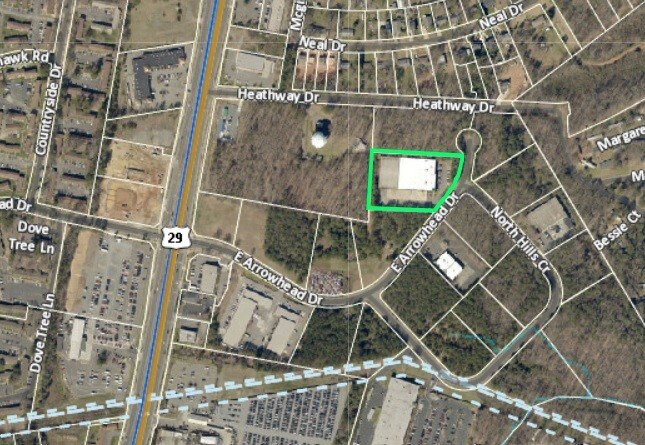More Photos Of 425 E Arrowhead Dr, Charlotte Warehouse For Lease