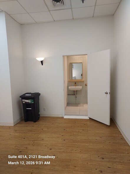 More Photos Of 2121-2127 Broadway, New York Office For Sale