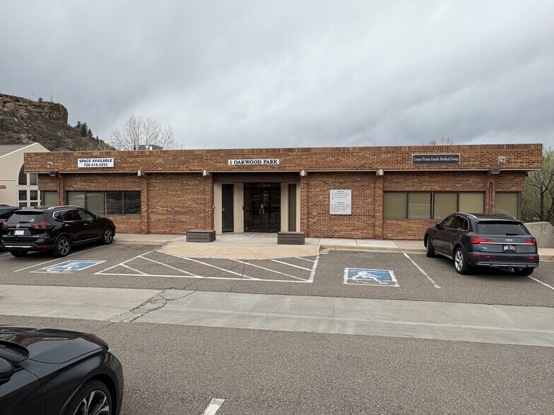 More Photos Of 1 Oakwood Park, Castle Rock Medical For Lease