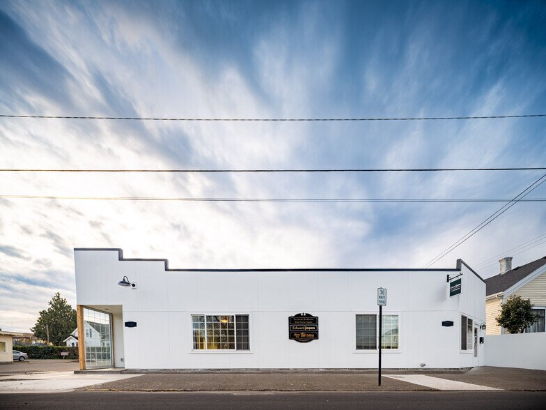 More Photos Of 330-340 Washington St SW, Albany Office For Sale