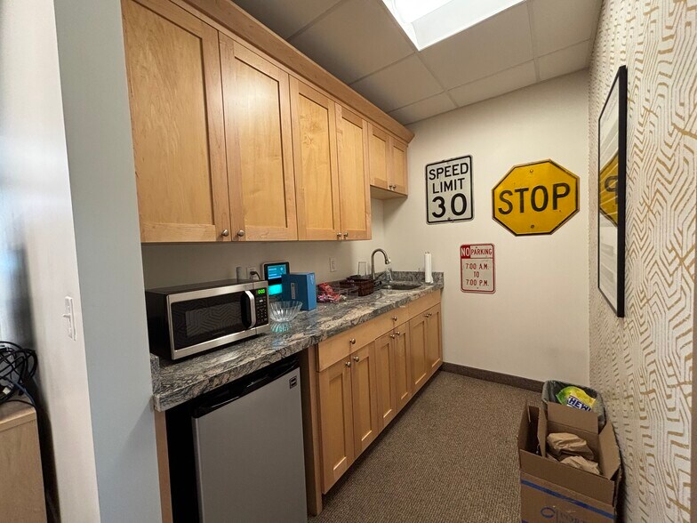 More Photos Of 1220 N 500 W, Lehi Medical For Sale