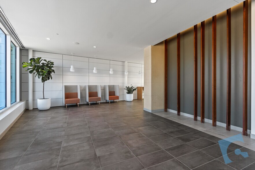 More Photos Of 2101 Westpark Ct, Euless Medical For Lease