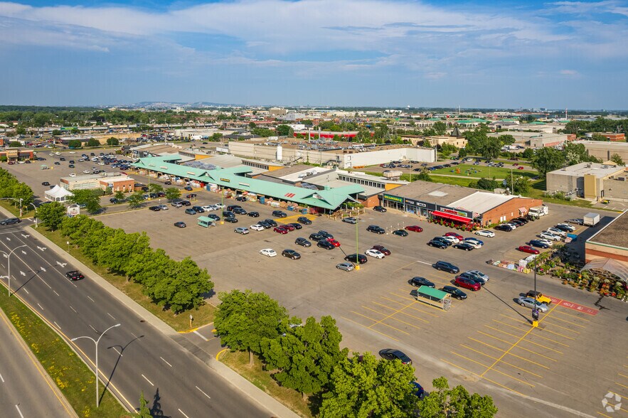 More Photos Of 11690 Boul Salaberry, Dollard-des-Ormeaux Unknown For Lease