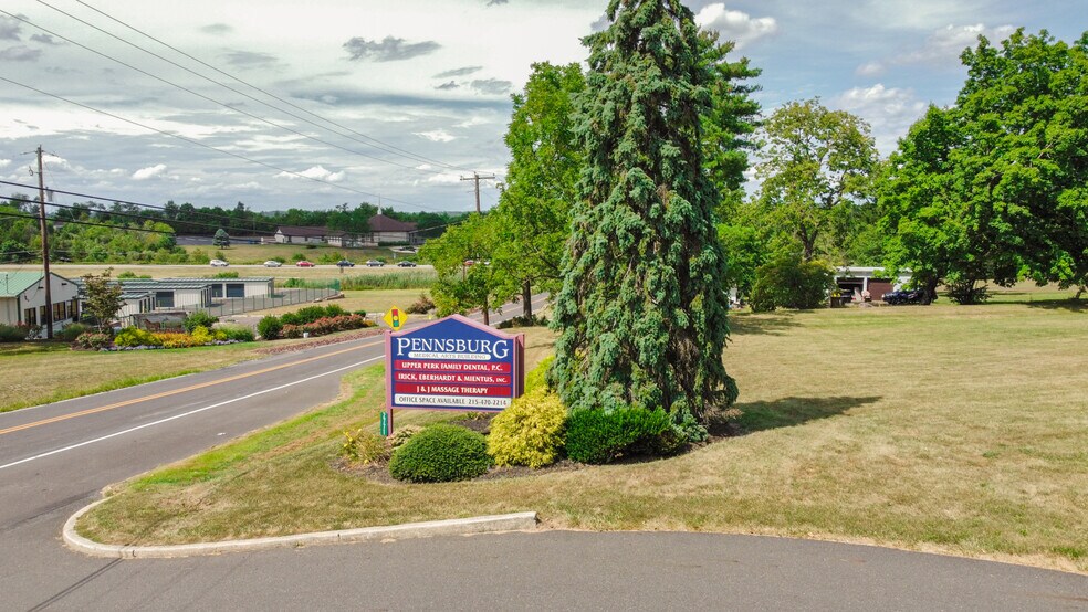 More Photos Of 2771 Geryville Pike, Pennsburg Medical For Lease
