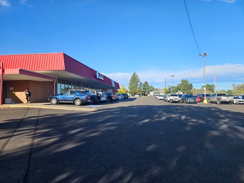 More Photos Of 10690 Del Mar Pky, Aurora Unknown For Lease