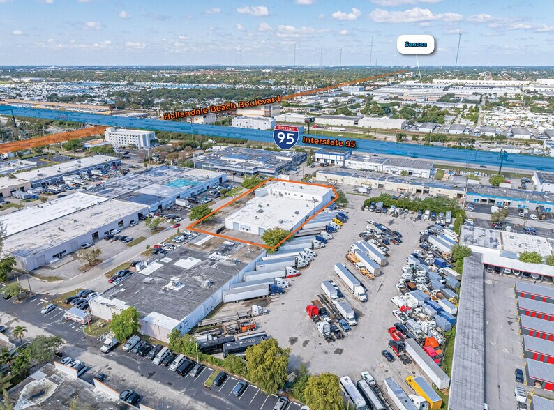 More Photos Of 1051 NW 3rd St, Hallandale Showroom For Sale