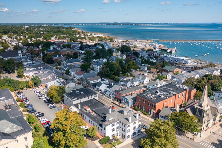 More Photos Of 32-40 Court St, Plymouth Office For Lease