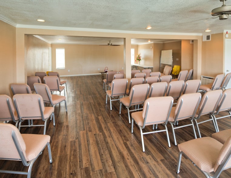 More Photos Of 504 Dudley Cir, Arlington Apartments For Sale