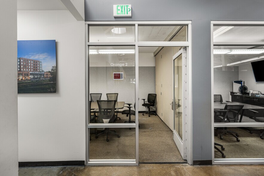 More Photos Of 321 W Chapman Ave, Orange Office For Lease