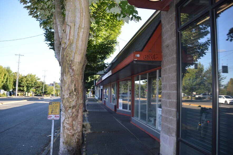 More Photos Of 8337 15th Ave NW, Seattle Storefront Retail Residential For Sale