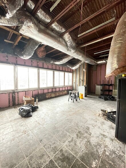 More Photos Of 8 Bank St, New London Apartments For Lease